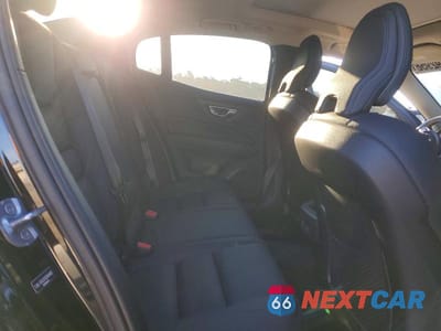 Zdjęcie 10 z 11 samochodu: 2025 VOLVO S60 PLUS AWD HYBRID VIN:7JRL12GC2SG364602 - miniatura