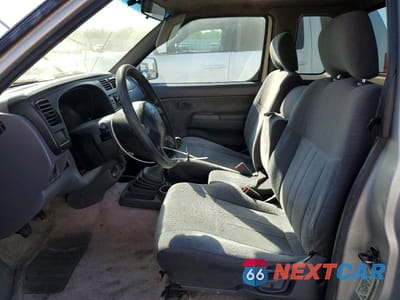 Zdjęcie 7 z 11 samochodu: 1999 NISSAN FRONTIER XE VIN:1N6DD26S3XC318209 - miniatura