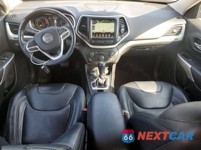 Zdjęcie 8 z 13 samochodu: 2017 JEEP CHEROKEE OVERLAND VIN:1C4PJMJS0HW622612 - miniatura