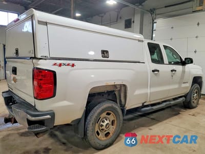 Trzecie zdjęcie samochodu z tyłu: 2017 CHEVROLET SILVERADO K2500 HEAVY DUTY VIN:1GC2KUEG3HZ149767 - miniatura