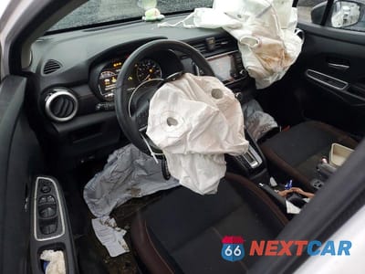 Zdjęcie 8 z 11 samochodu: 2020 NISSAN VERSA SR VIN:3N1CN8FV8LL810597 - miniatura