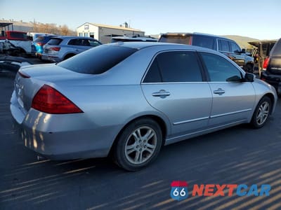 Trzecie zdjęcie samochodu z tyłu: 2007 HONDA ACCORD EX VIN:1HGCM56887A077992 - miniatura