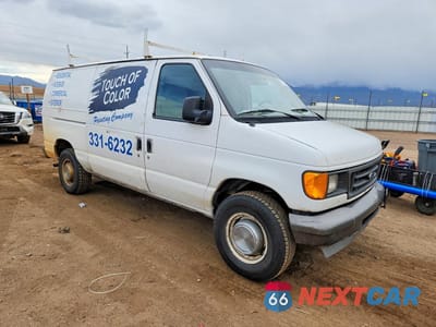 Czwarte zdjęcie samochodu z boku: 2005 FORD ECONOLINE E250 VAN VIN:1FTNE24W65HA11045 - miniatura