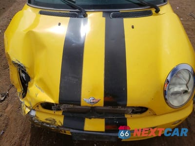 Zdjęcie 11 z 12 samochodu: 2005 MINI COOPER VIN:WMWRC33545TJ70632 - miniatura