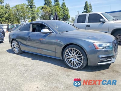 Czwarte zdjęcie samochodu z boku: 2015 AUDI S5 PREMIUM PLUS VIN:WAUCGAFR8FA018721 - miniatura