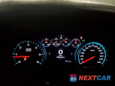 Zdjęcie 9 z 12 samochodu: 2017 GMC YUKON XL DENALI VIN:1GKS2HKJ7HR365911 - miniatura