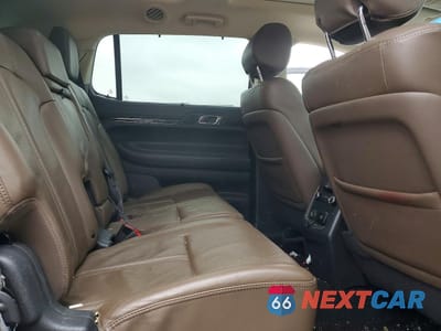 Zdjęcie 11 z 13 samochodu: 2017 LINCOLN MKT VIN:2LMHJ5AT1HBL00789 - miniatura