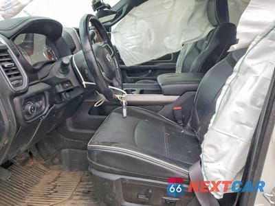 Zdjęcie 7 z 12 samochodu: 2021 RAM 2500 LARAMIE VIN:3C6UR5FL2MG525527 - miniatura