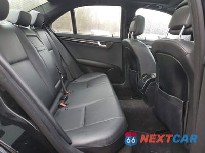 Zdjęcie 10 z 12 samochodu: 2014 MERCEDES-BENZ C 350 4MATIC VIN:WDDGF8JBXEA944729 - miniatura