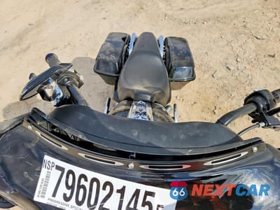 Piąte zdjęcie samochodu w środku: 2006 HARLEY-DAVIDSON FLHXI VIN:1HD1KBW1X6Y623239 - miniatura