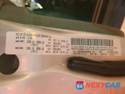 Zdjęcie 13 z 13 samochodu: 2006 JEEP COMMANDER VIN:1J8HH48KX6C254078 - miniatura