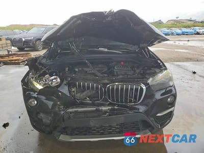 Piąte zdjęcie samochodu w środku: 2018 BMW X1 XDRIVE28I VIN:WBXHT3C3XJ5K22635 - miniatura