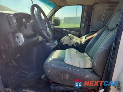 Zdjęcie 7 z 12 samochodu: 2006 CHEVROLET EXPRESS 2500 DELIVERY VAN VIN:1GCGG25V661103808 - miniatura