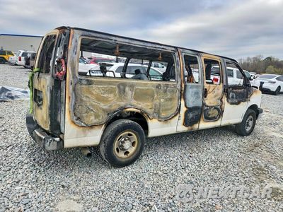 Trzecie zdjęcie samochodu z tyłu: 2016 CHEVROLET EXPRESS G3500 LT VIN:1GAZGPFG4G1196554 - miniatura