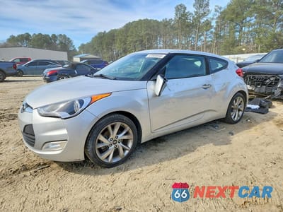 2017 HYUNDAI VELOSTER BASE KMHTC6AD4HU304909 - główne zdjęcie licytacji z USA - miniatura