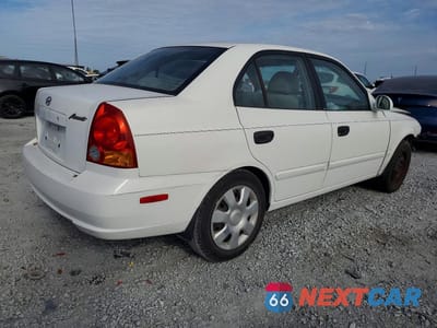 Trzecie zdjęcie samochodu z tyłu: 2005 HYUNDAI ACCENT GLS VIN:KMHCG45C55U594308 - miniatura