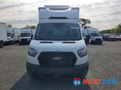 Piąte zdjęcie samochodu w środku: 2021 FORD TRANSIT DELIVERY VAN VIN:1FDBW5Z81MKA84400 - miniatura