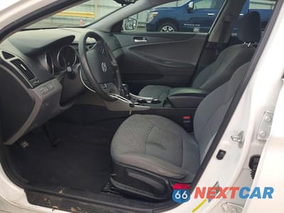 Zdjęcie 7 z 11 samochodu: 2014 HYUNDAI SONATA GLS VIN:5NPEB4ACXEH895281 - miniatura