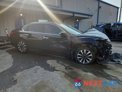 Czwarte zdjęcie samochodu z boku: 2016 NISSAN ALTIMA 2.5 SV VIN:1N4AL3AP4GC142293 - miniatura