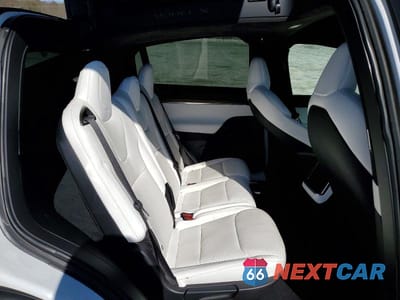 Zdjęcie 11 z 13 samochodu: 2022 TESLA MODEL X VIN:7SAXCDE58NF345094 - miniatura