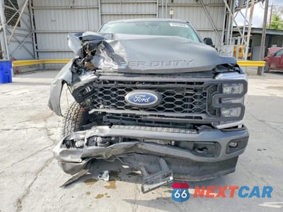 Piąte zdjęcie samochodu w środku: 2025 FORD F250 SUPER DUTY VIN:1FT8W2BA1SED66509 - miniatura