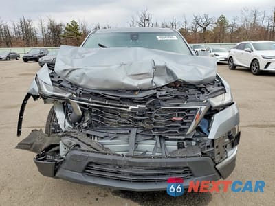 Piąte zdjęcie samochodu w środku: 2023 CHEVROLET TRAVERSE RS VIN:1GNEVJKW4PJ196602 - miniatura