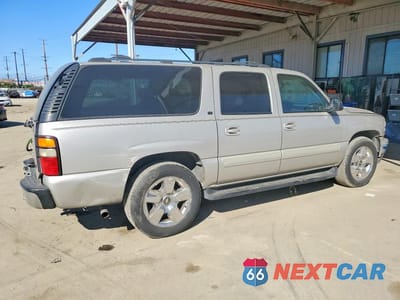 Trzecie zdjęcie samochodu z tyłu: 2004 CHEVROLET SUBURBAN C1500 VIN:3GNEC16Z04G330223 - miniatura