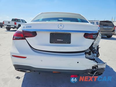 Zdjęcie 6 z 12 samochodu: 2022 MERCEDES-BENZ E 350 VIN:W1KZF8DB9NB044872 - miniatura