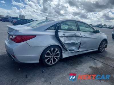Trzecie zdjęcie samochodu z tyłu: 2014 HYUNDAI SONATA SE VIN:5NPEC4AC9EH855318 - miniatura