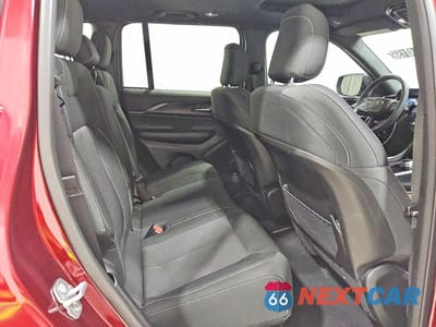 Zdjęcie 11 z 12 samochodu: 2025 JEEP GRAND CHEROKEE LAREDO VIN:1C4RJHAG5SC298206 - miniatura