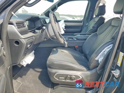 Zdjęcie 7 z 12 samochodu: 2025 JEEP WAGONEER L SERIES I VIN:1C4SJSAP9SS506348 - miniatura