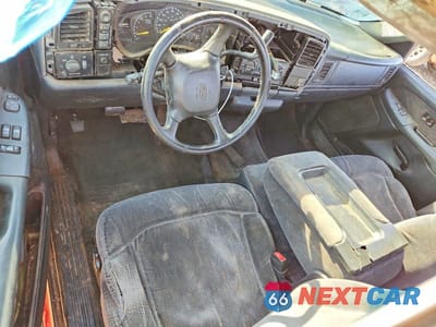 Zdjęcie 8 z 12 samochodu: 1999 CHEVROLET SILVERADO K1500 VIN:1GCEK19T1XE201230 - miniatura