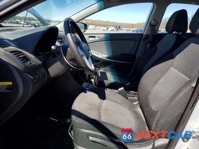 Zdjęcie 7 z 12 samochodu: 2012 HYUNDAI ACCENT VIN:KMHCT5AE0CU013853 - miniatura