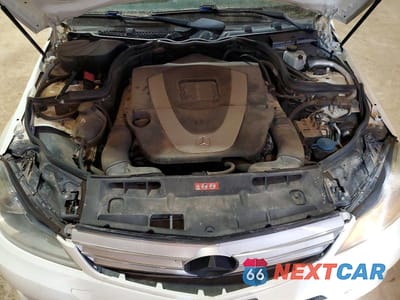 Zdjęcie 11 z 12 samochodu: 2012 MERCEDES-BENZ C 300 4MATIC VIN:WDDGF8BB0CR225230 - miniatura