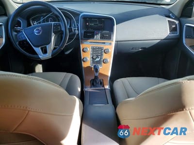Zdjęcie 8 z 12 samochodu: 2016 VOLVO XC60 T5 PREMIER VIN:YV4612RK3G2849381 - miniatura