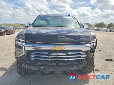 Piąte zdjęcie samochodu w środku: 2025 CHEVROLET TAHOE C1500 PREMIER VIN:1GNS5SRD4SR252951 - miniatura