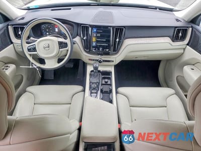 Zdjęcie 8 z 12 samochodu: 2019 VOLVO XC60 T5 INSCRIPTION VIN:LYV102RL6KB232363 - miniatura