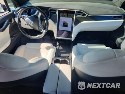 Zdjęcie 8 z 12 samochodu: 2017 TESLA MODEL X VIN:5YJXCBE21HF049765 - miniatura