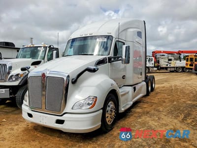 Drugie zdjęcie samochodu z przodu: 2019 KENWORTH T680 SEMI TRUCK VIN:1XKYDP9X9KJ241637 - miniatura