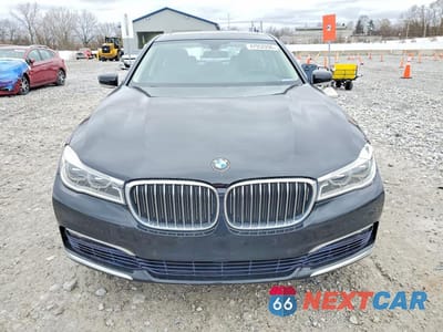 Piąte zdjęcie samochodu w środku: 2016 BMW 750 XI VIN:WBA7F2C55GG420187 - miniatura