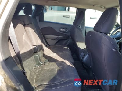 Zdjęcie 11 z 13 samochodu: 2016 JEEP CHEROKEE LATITUDE VIN:1C4PJMCB4GW163726 - miniatura