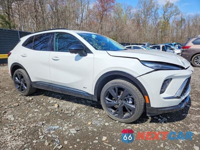 Czwarte zdjęcie samochodu z boku: 2025 BUICK ENVISION SPORT TOURING VIN:LRBFZLE42SD080182 - miniatura