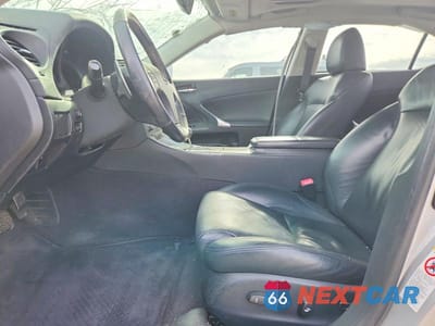 Zdjęcie 7 z 11 samochodu: 2007 LEXUS IS 350 BASE VIN:JTHBE262272008368 - miniatura