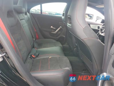 Zdjęcie 10 z 11 samochodu: 2025 MERCEDES-BENZ CLA AMG 35 4MATIC VIN:W1K5J5BB8SN532302 - miniatura