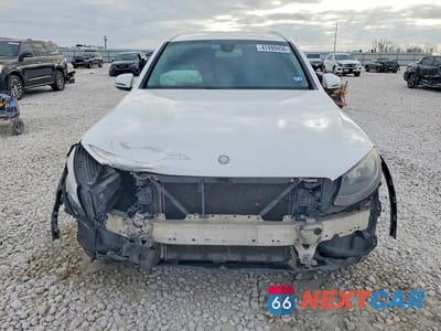 Piąte zdjęcie samochodu w środku: 2016 MERCEDES-BENZ GLC 300 VIN:WDC0G4JB6GF110846 - miniatura