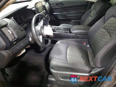 Zdjęcie 7 z 13 samochodu: 2024 NISSAN PATHFINDER SV VIN:5N1DR3BC6RC246655 - miniatura