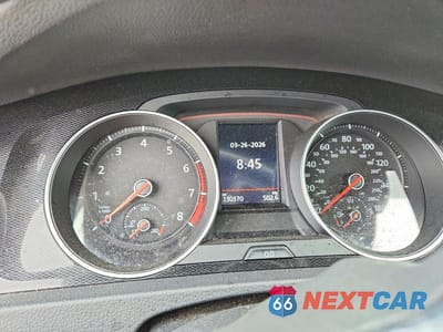 Zdjęcie 9 z 12 samochodu: 2017 VOLKSWAGEN GTI S VIN:3VW447AU9HM042950 - miniatura