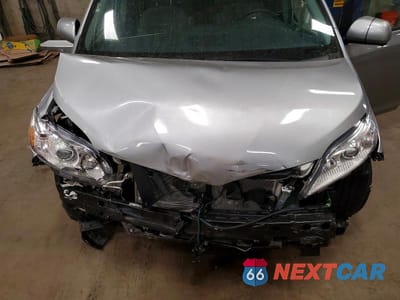 Zdjęcie 12 z 13 samochodu: 2019 TOYOTA SIENNA LE 8-PASSENGER VIN:5TDKZ3DC6KS983898 - miniatura