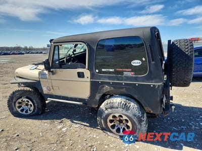 Drugie zdjęcie samochodu z przodu: 1993 JEEP WRANGLER / YJ SAHARA VIN:1J4FY49S1PP245075 - miniatura