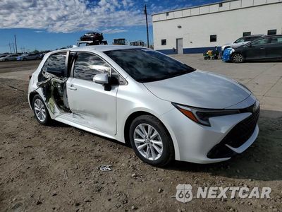 Czwarte zdjęcie samochodu z boku: 2023 TOYOTA COROLLA HATCHBACK SE VIN:JTND4MBE3P3209579 - miniatura